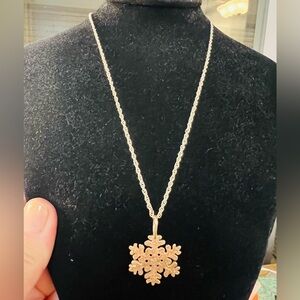Elegant Sterling Silver Snowflake Pendant Necklace